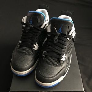 Jordan Retro 4